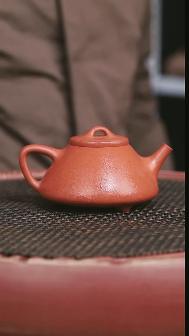 茶壶紫砂大红泥子冶石瓢200CC