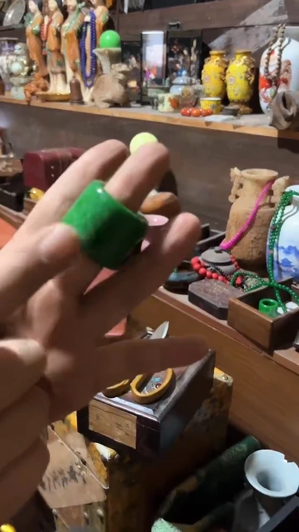木闪电购链接精品摆件半只