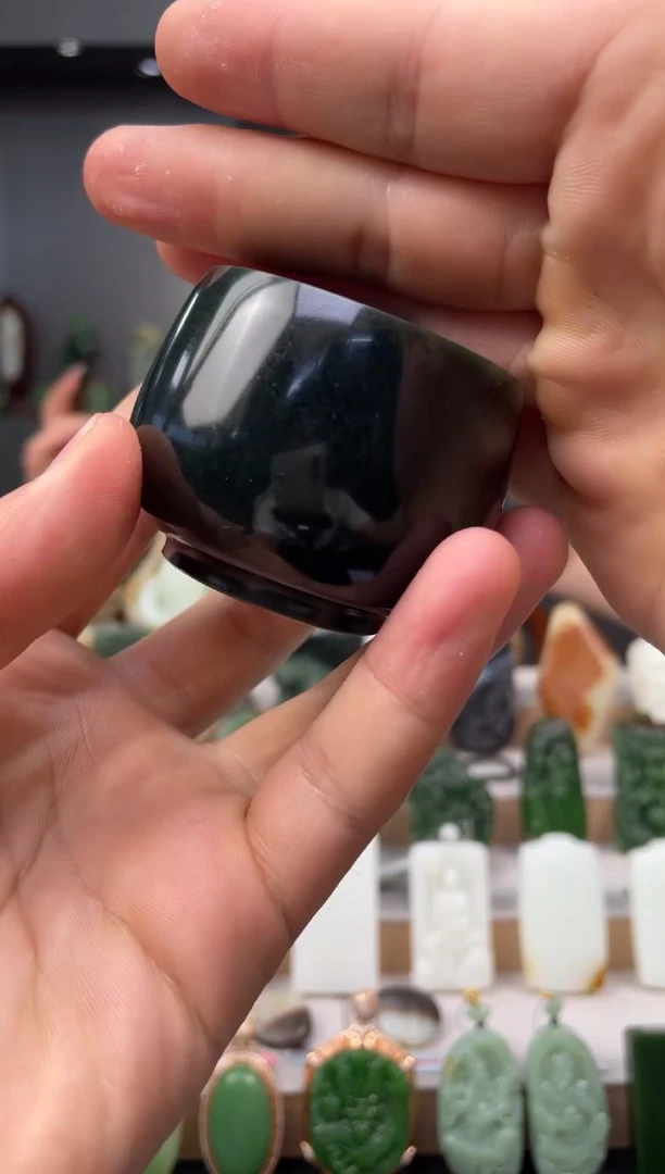 和田玉未镶嵌把件茶杯（多样性发货）