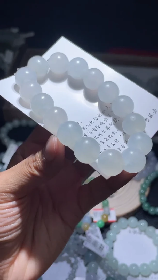 未镶嵌定制翡翠东*翡翠手串