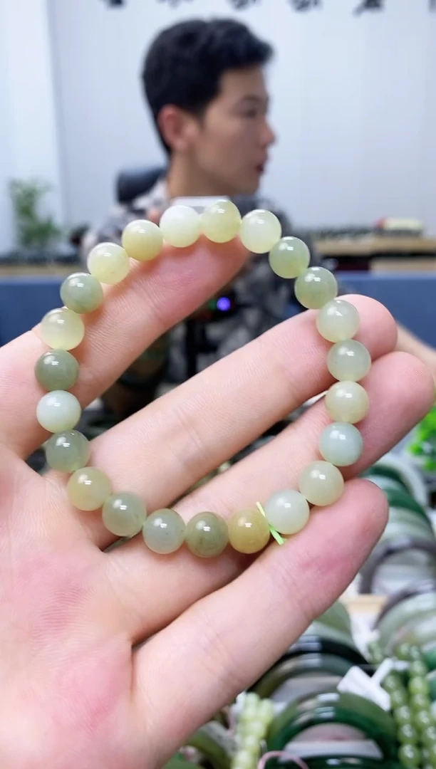 和田玉手镯未镶嵌8mm