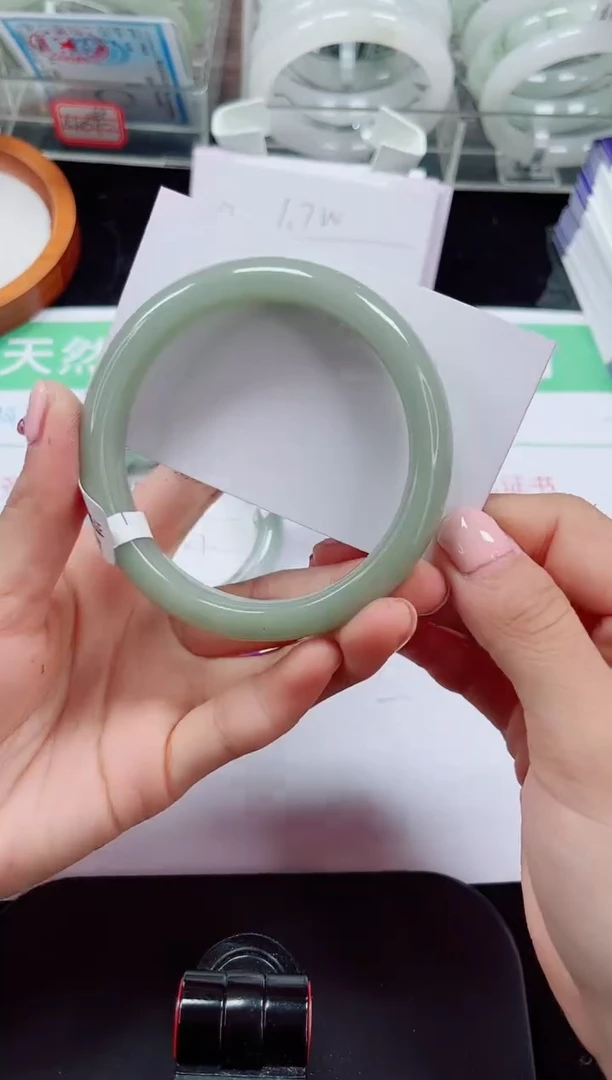 未镶嵌手镯石英质玉157-60/61