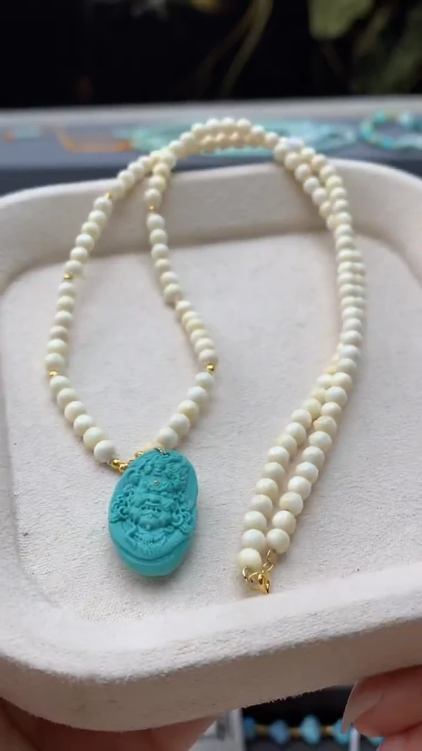 18K金镶嵌绿松石锁骨链酷.S184