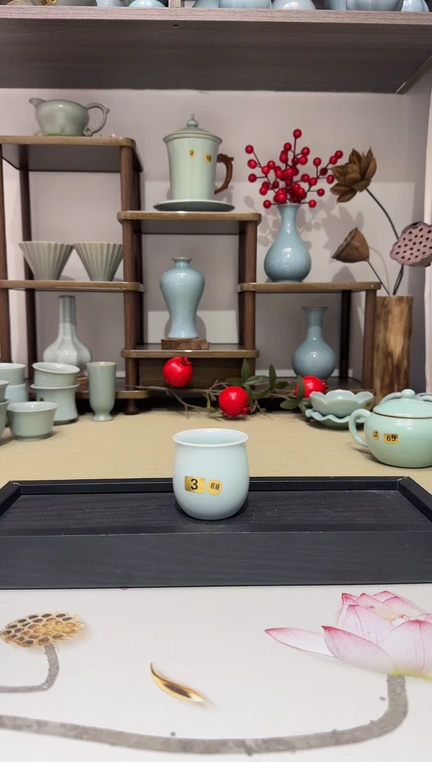 杯子3玉兰杯 月白釉瑕疵 主人杯闻香杯*