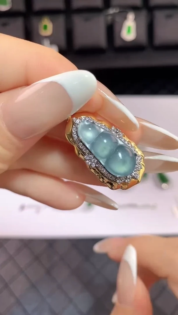 吊坠(不含链)未镶嵌翡翠1