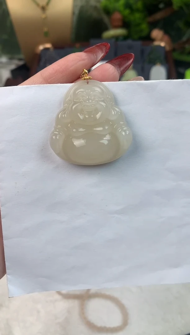 颈饰未镶嵌和田玉吊坠