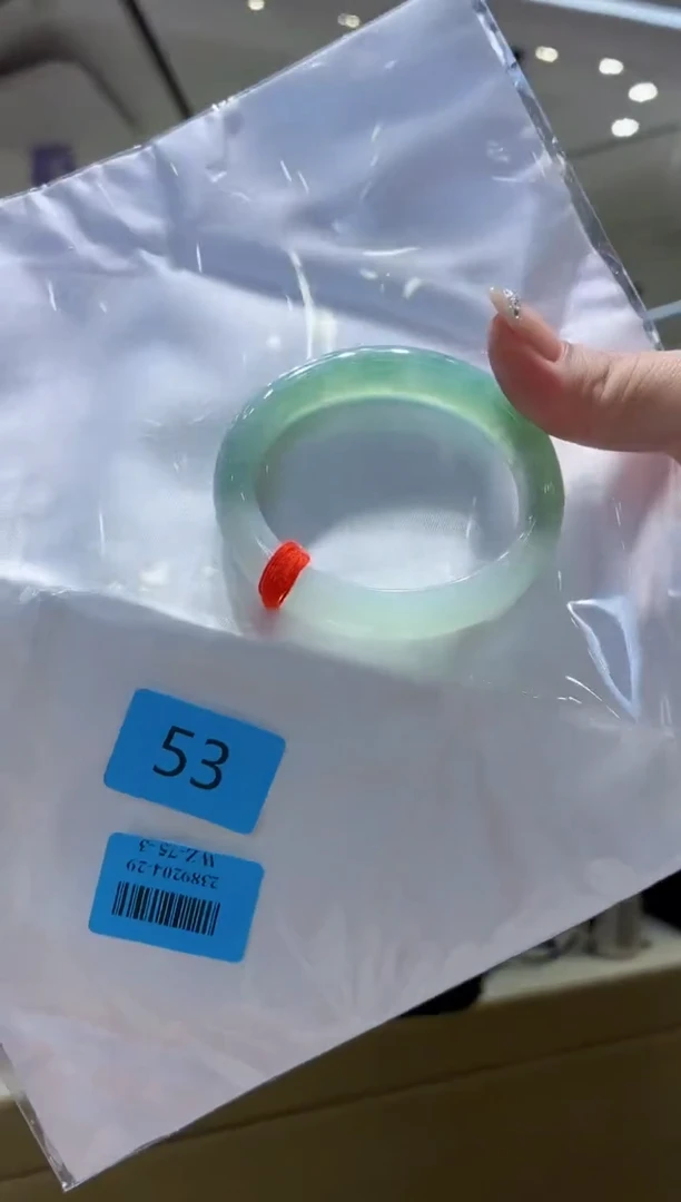 未镶嵌手镯翡翠翡翠手镯