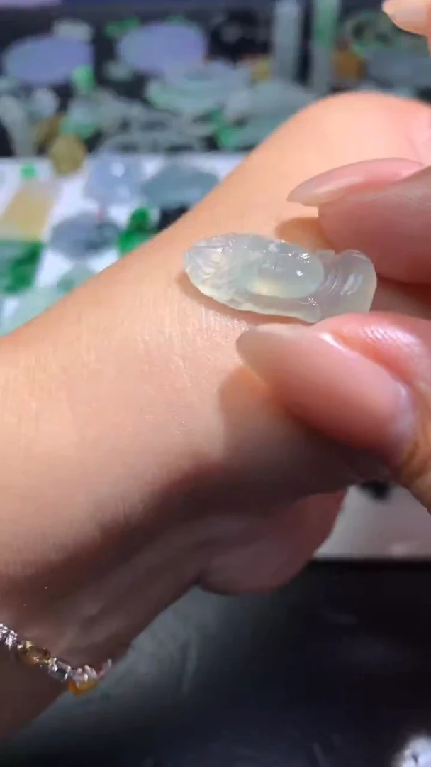 未镶嵌定制翡翠毛货
