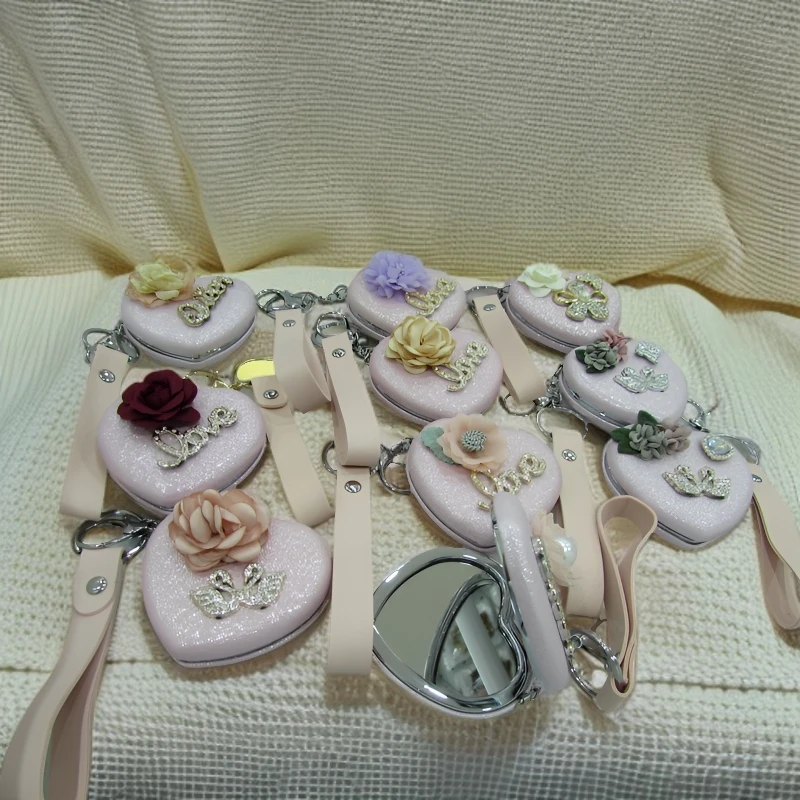 高品质爱心配饰便携折叠镜