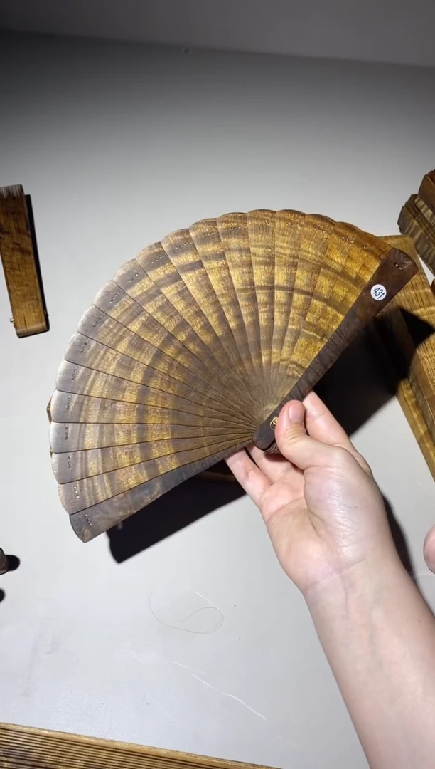 金丝楠M**.金丝楠木阴沉乌木扇431