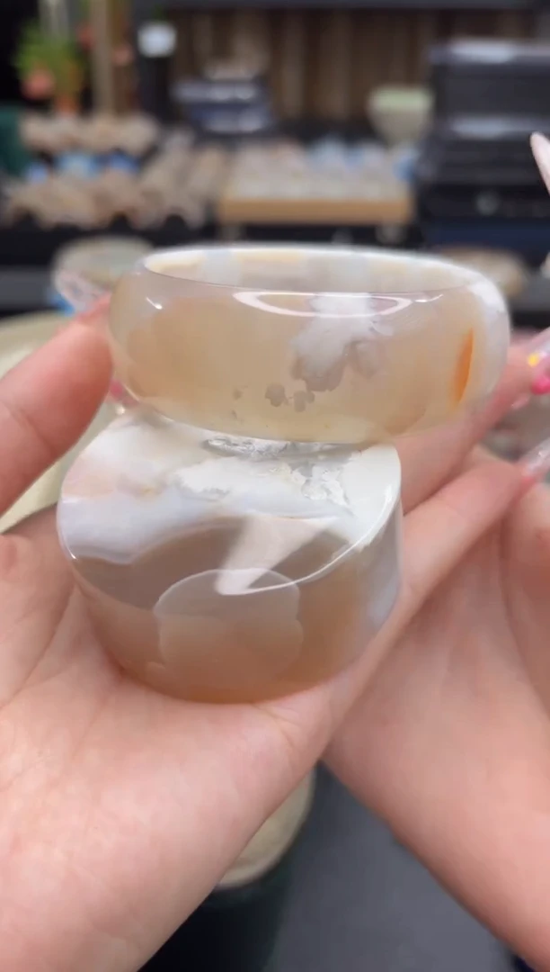 未镶嵌手镯石英质玉16(61圈赠送镯心)