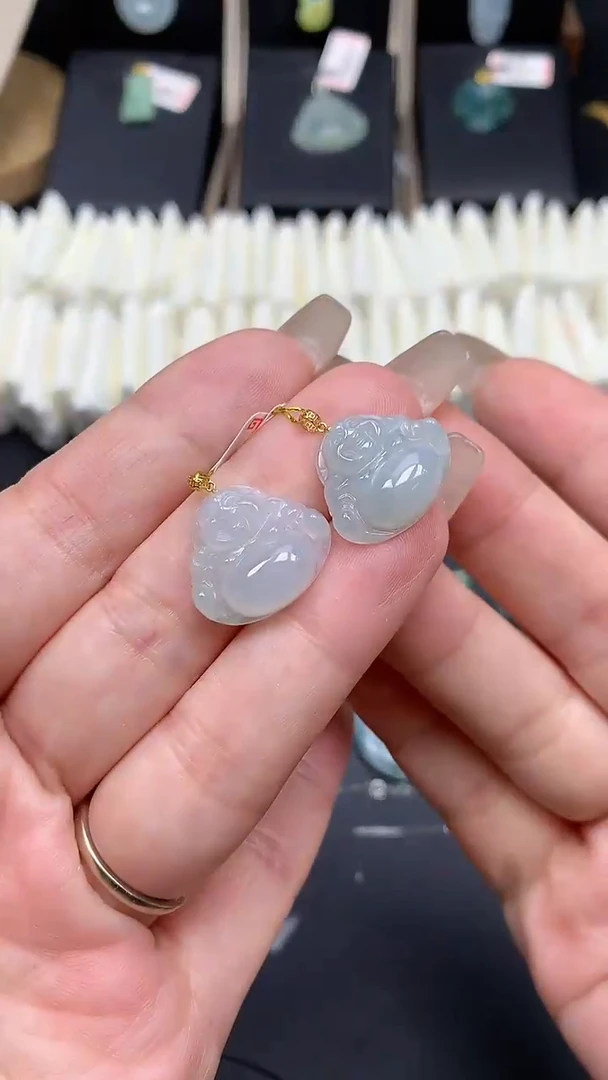 【闪购商品】翡翠吊坠(不含链)18K金镶嵌MS114168（多样性发一件）