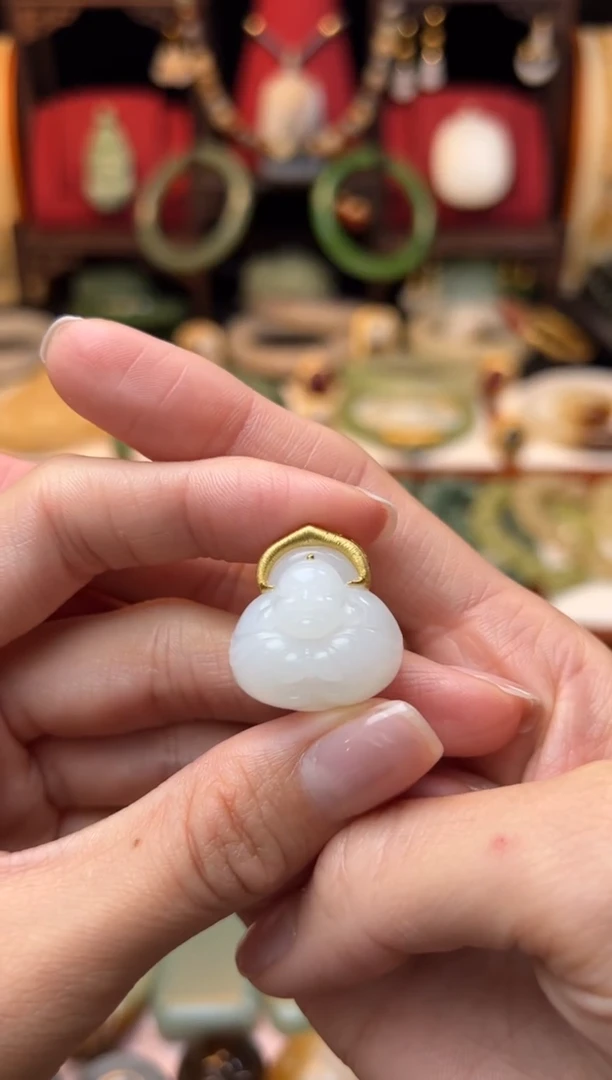 【闪购商品】和田玉挂件18K金镶嵌定制