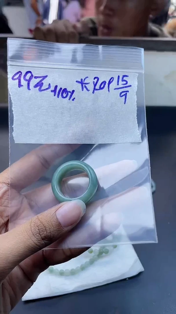 未镶嵌定制翡翠定制翡翠