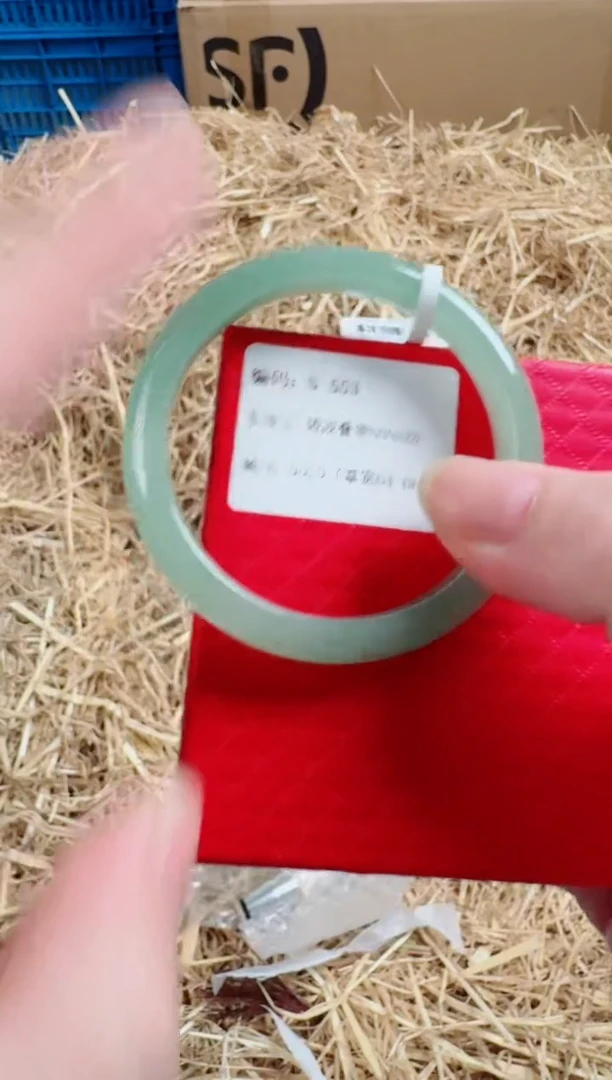 未镶嵌手镯石英质玉S-553