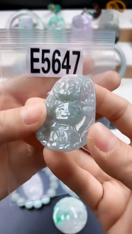 颈饰未镶嵌翡翠天然翡翠吊坠挂件