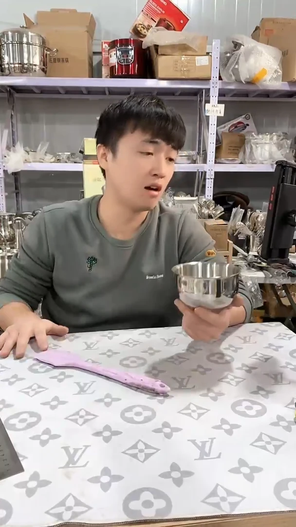 12怪兽亮光小锅头瑕疵