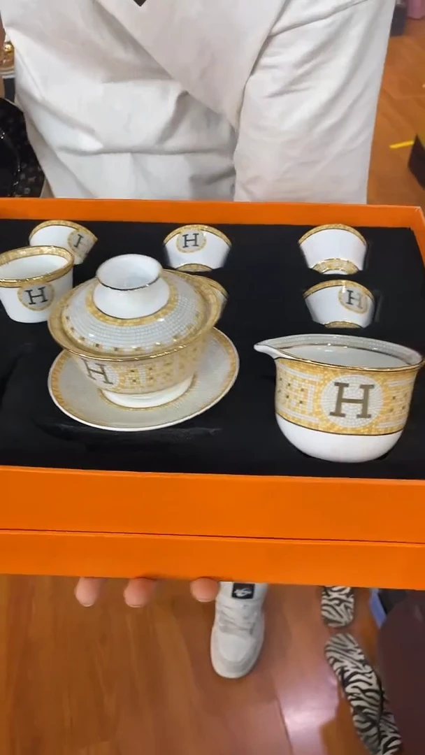 杯鸿辉家品牌瓷器，京东包邮！