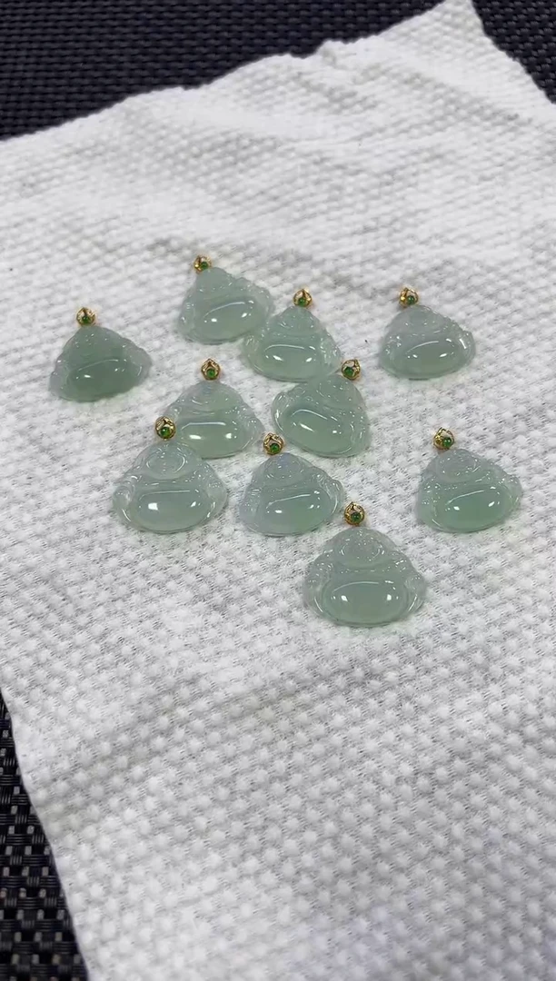 【闪购商品】翡翠吊坠(不含链)18K金镶嵌佛公吊坠（多样性发一件）