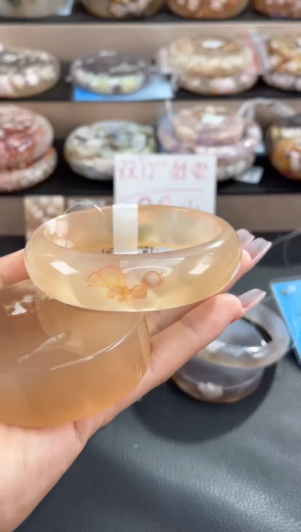 未镶嵌手镯石英质玉61