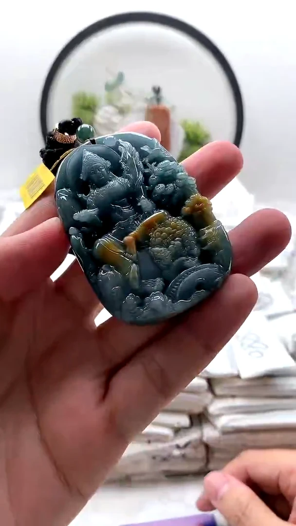 颈饰未镶嵌翡翠文殊