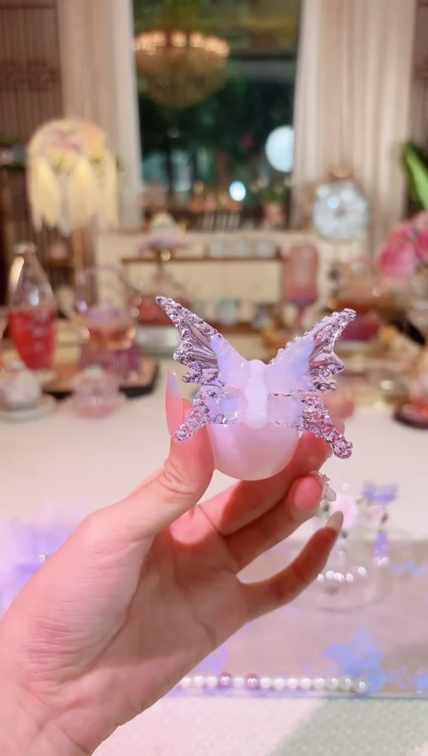 晶焱-紫色蝴蝶盖置--如图