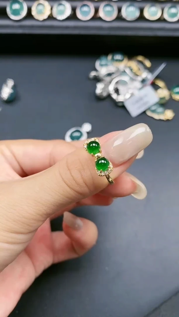 翡翠戒指银S925镶嵌111111