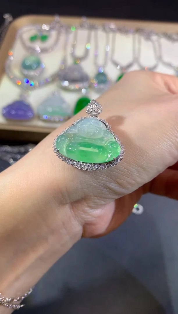 吊坠(不含链)18K金镶嵌翡翠72-佛公