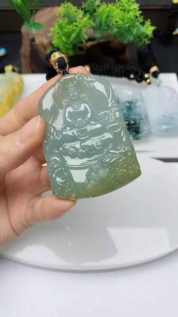 【闪购商品】翡翠颈饰未镶嵌