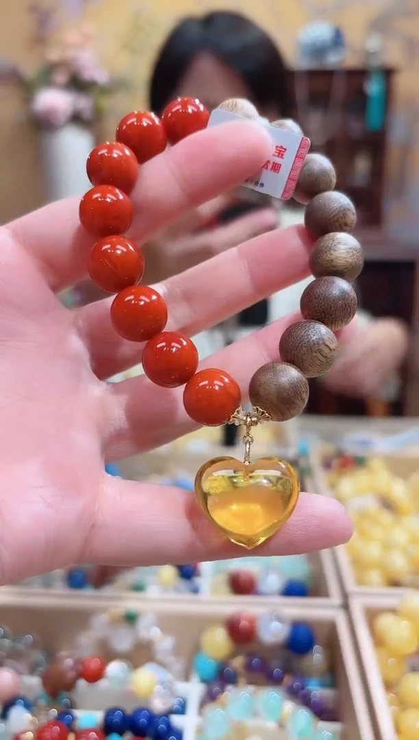 18K金镶嵌手串南红玛瑙设计款珠串