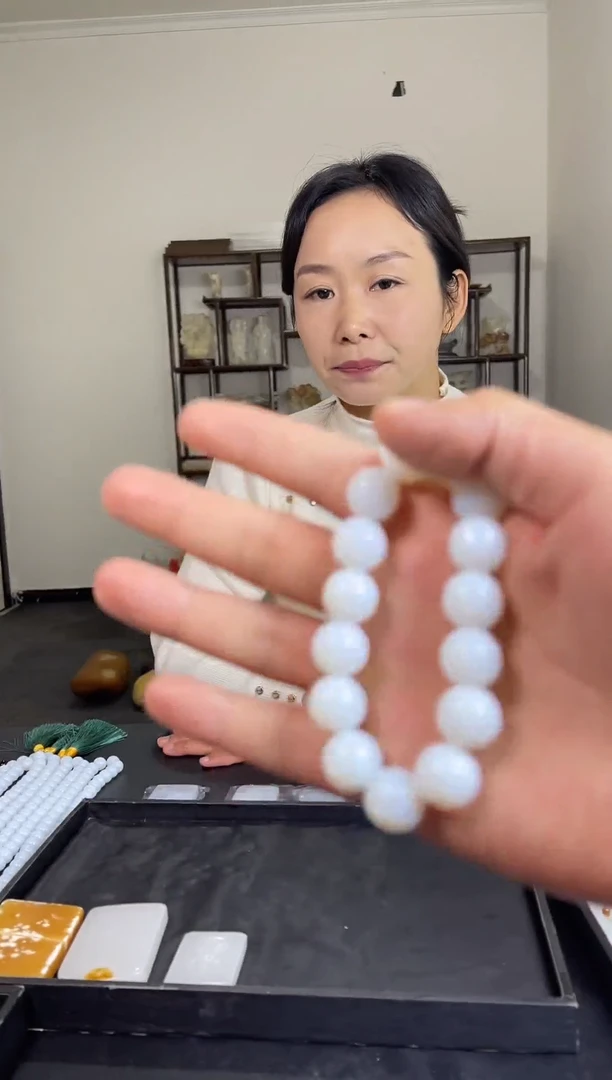 一级白卡12高货手串