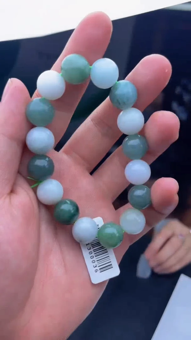 【闪购商品】翡翠手串未镶嵌30005211