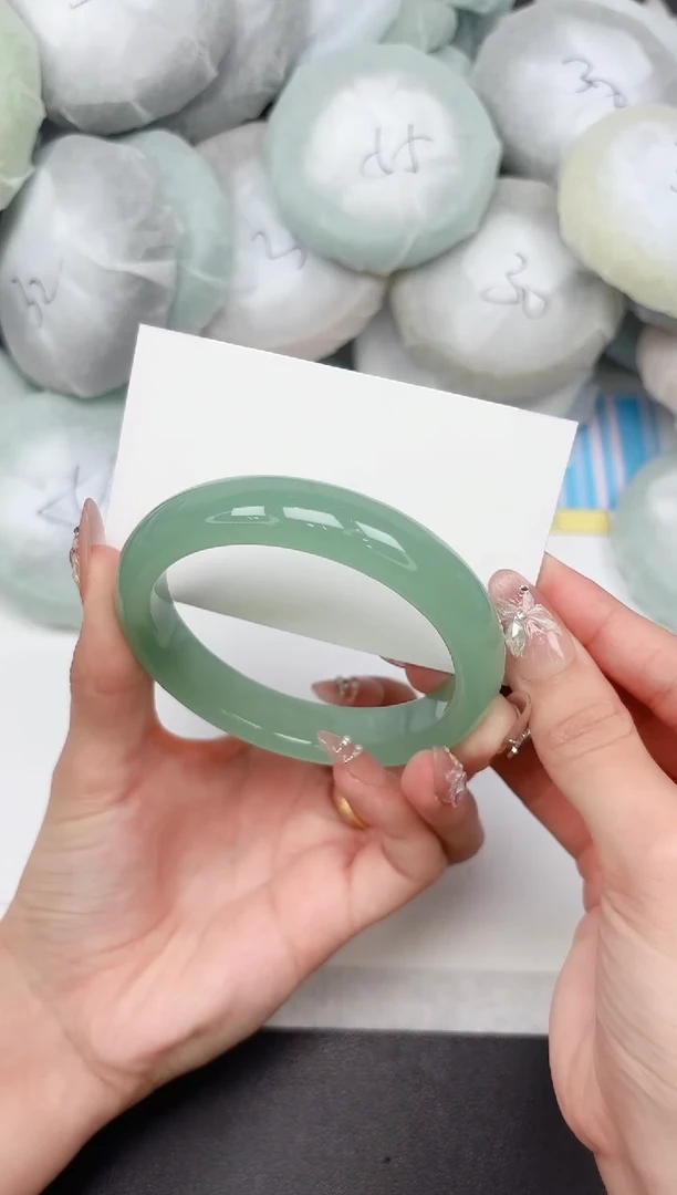 石英质玉手镯未镶嵌27-60.4