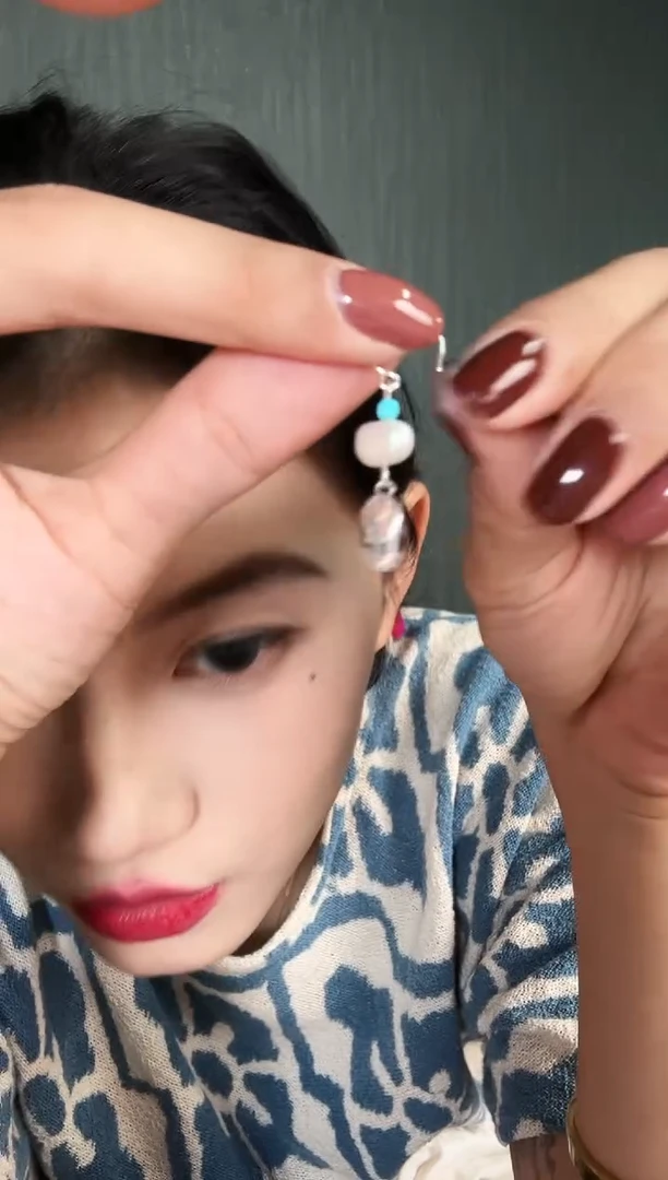 银S925镶嵌淡水珍珠耳饰珍珠耳钉