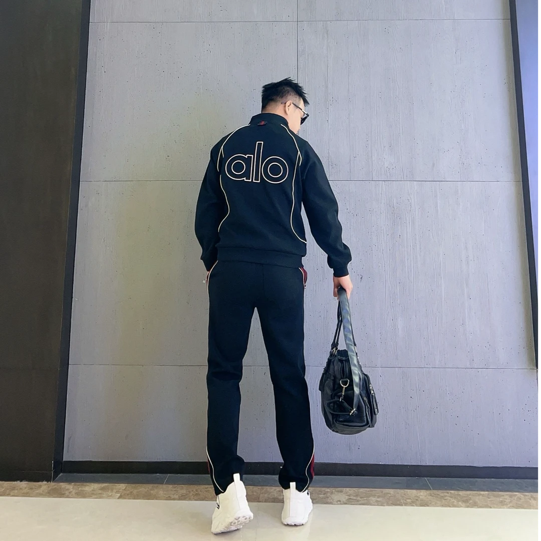 秋季新款男士休闲套装时尚简约轻奢透气修身刺绣潮立领直筒裤套装