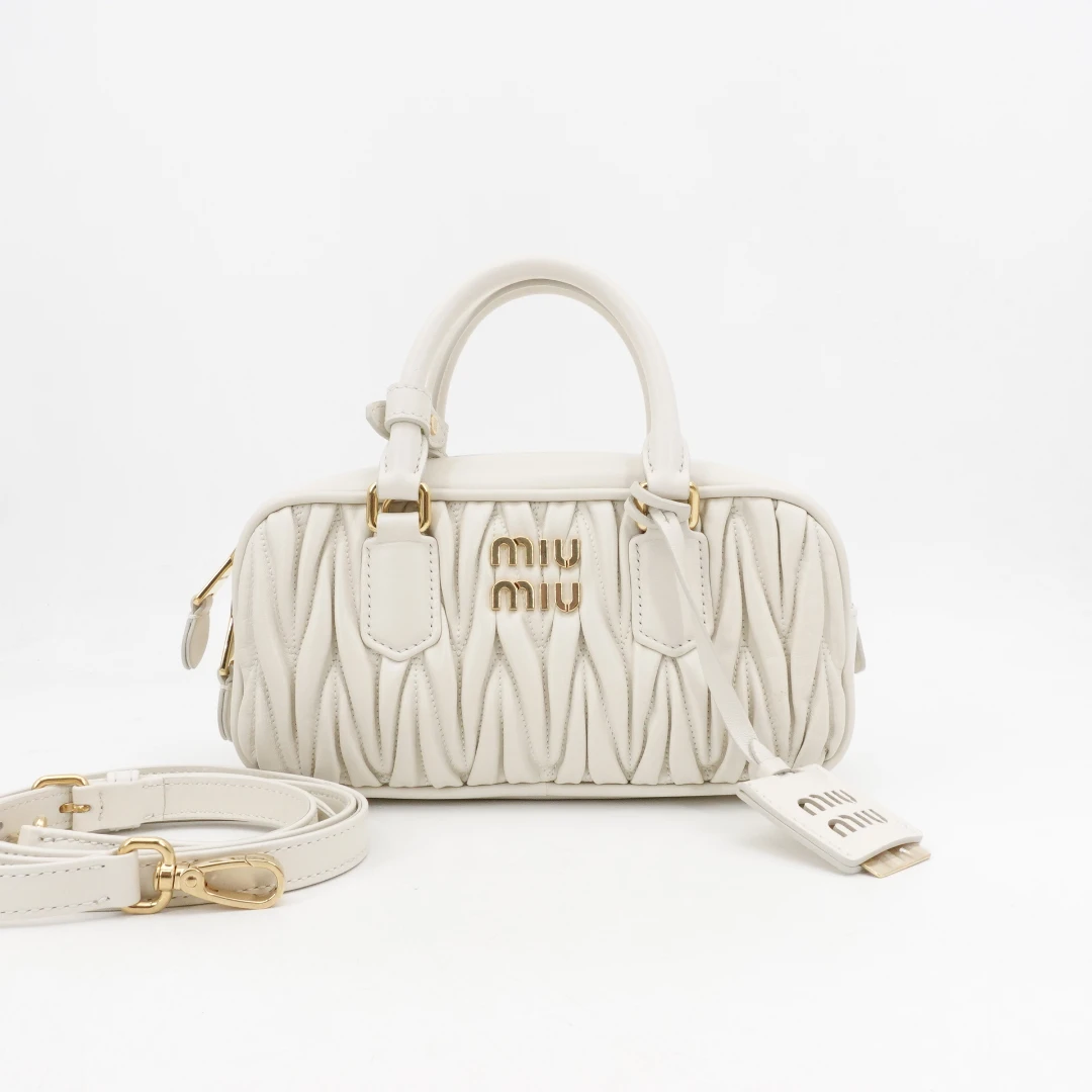 99新 MIU MIU/缪缪 GGS保龄球小号白色金羊皮单肩包芯片款