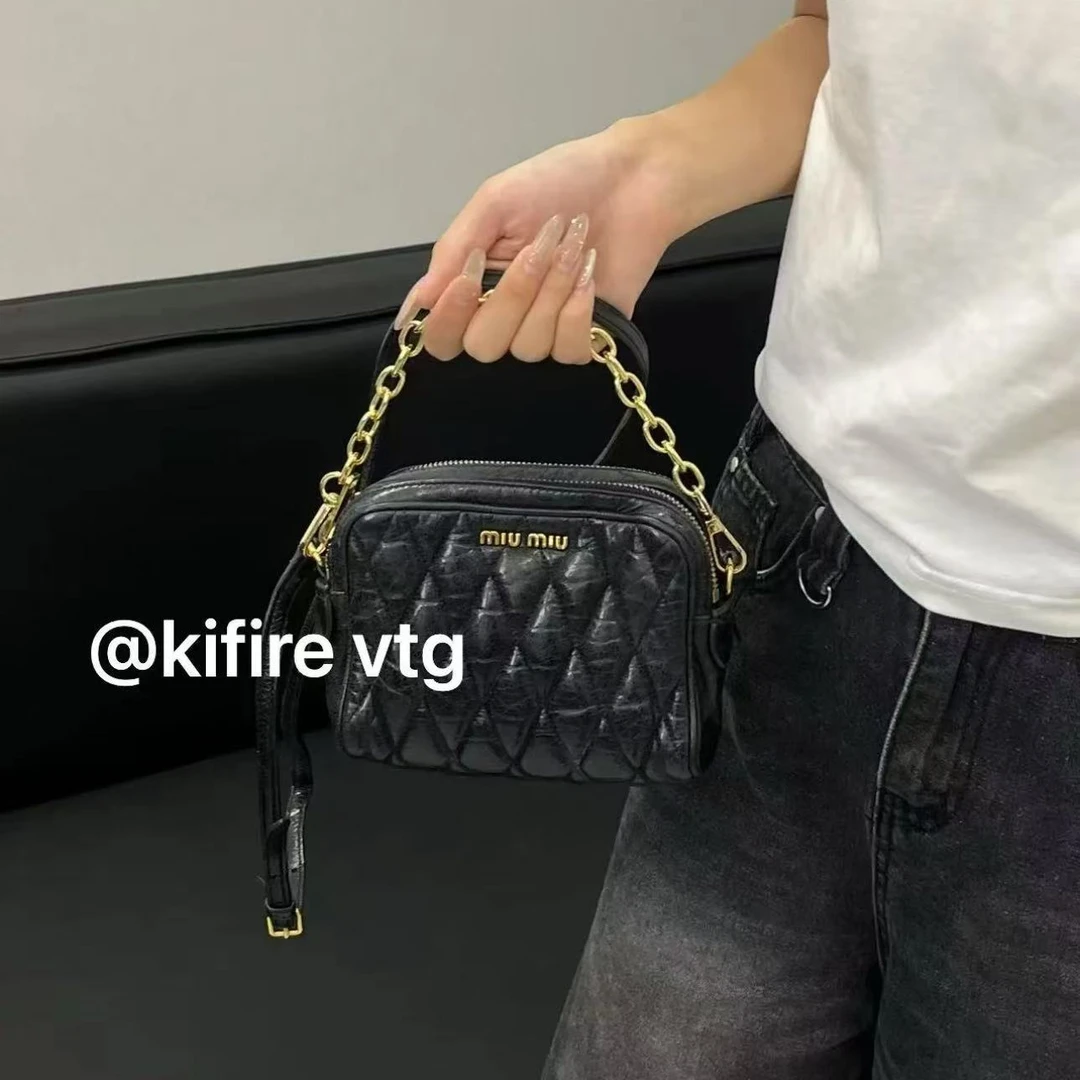 95新 MIU MIU/缪缪 【KiFire】 缪缪 黑金褶皱油蜡单肩包