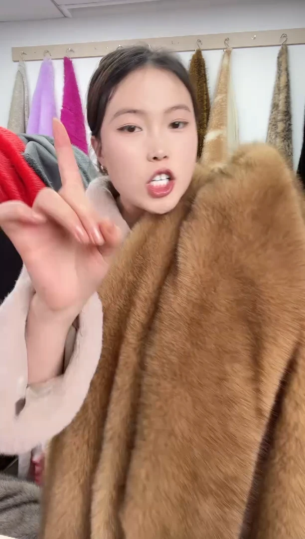 狐狸毛A75尺寸1.9*2