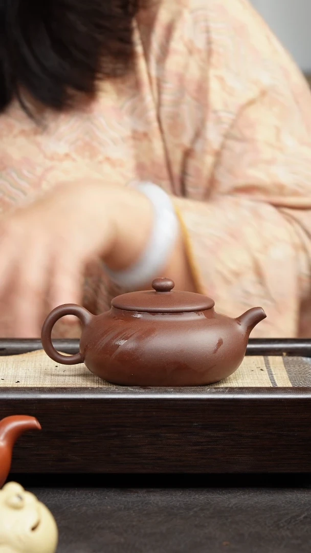 茶壶紫砂扁壶 紫泥