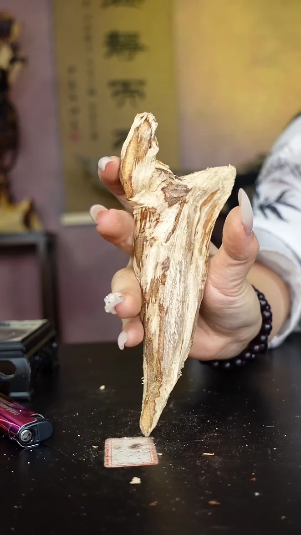 木海南橄榄香原料把件淡57克