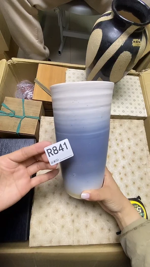 瓷片R841默认微瑕，谨慎参拍 花器