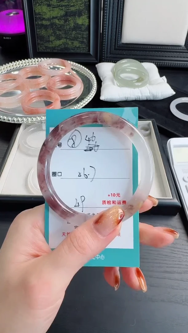 未镶嵌手镯石英质玉46