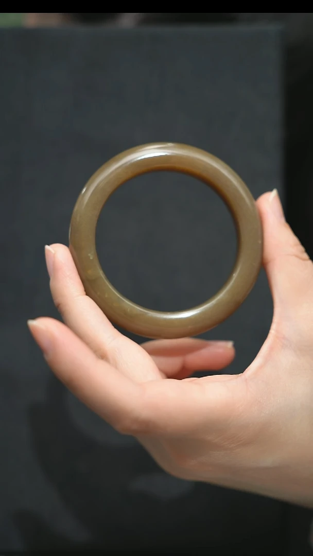 颈饰未镶嵌和田玉56.7圈口