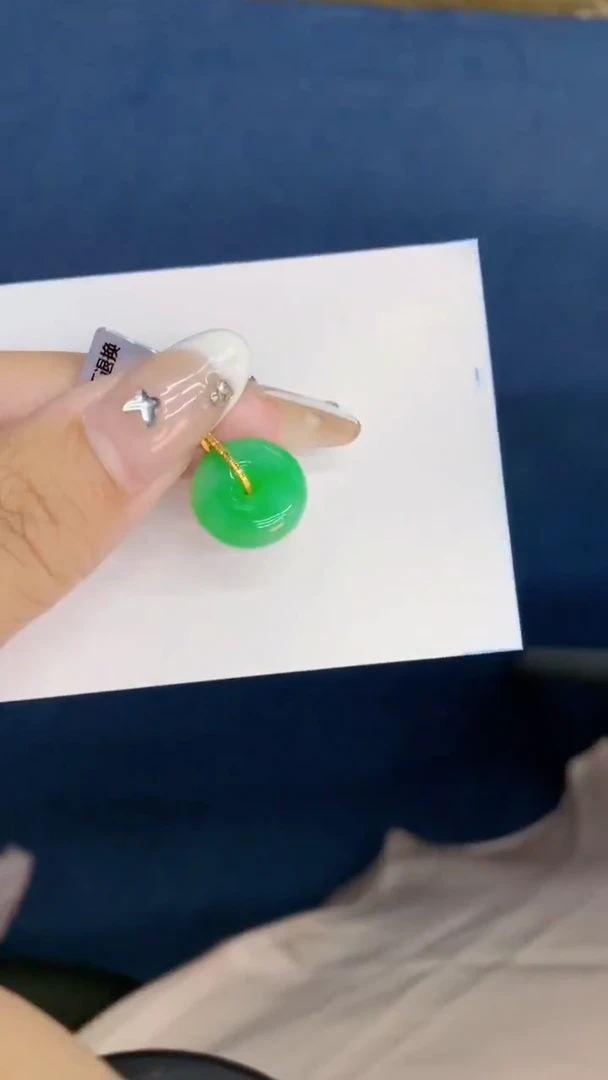 翡翠18K金镶嵌吊坠(不含链)1