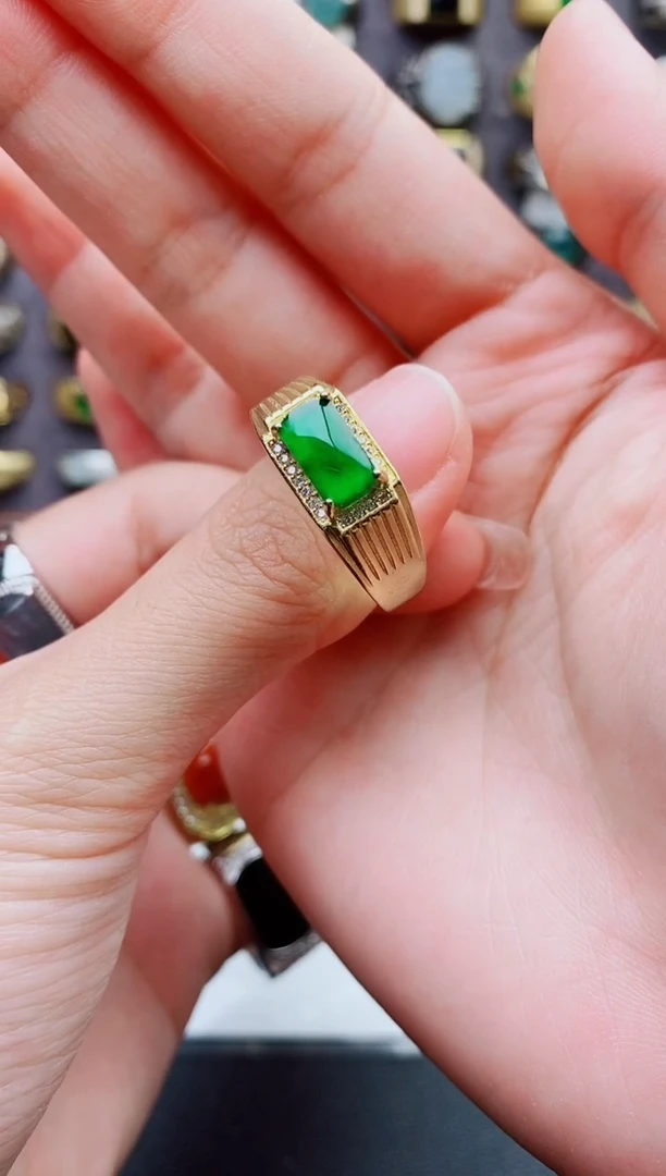 未镶嵌戒指翡翠深**人天然翡翠男戒