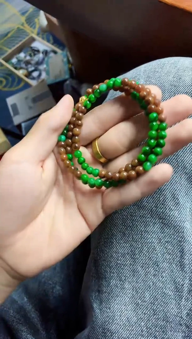 颈饰未镶嵌翡翠天然A货翡翠