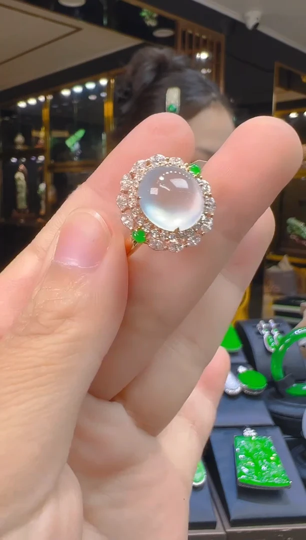 翡翠戒指18K金镶嵌070