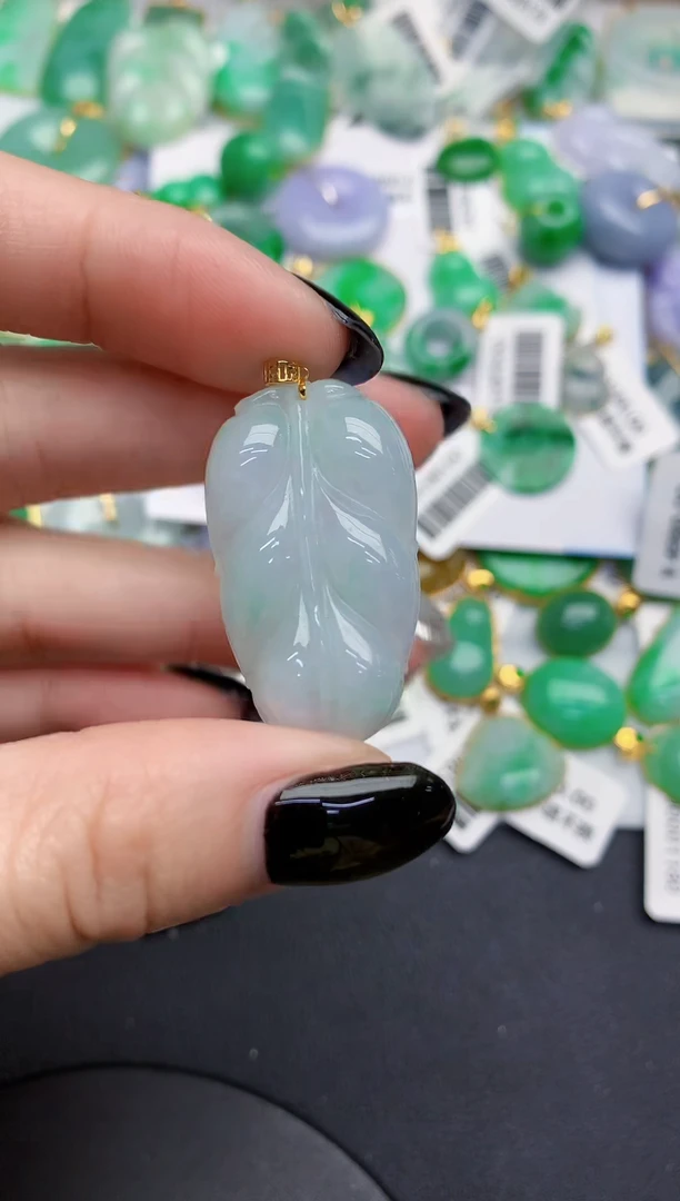 【闪购商品】翡翠颈饰18K金镶嵌000000000