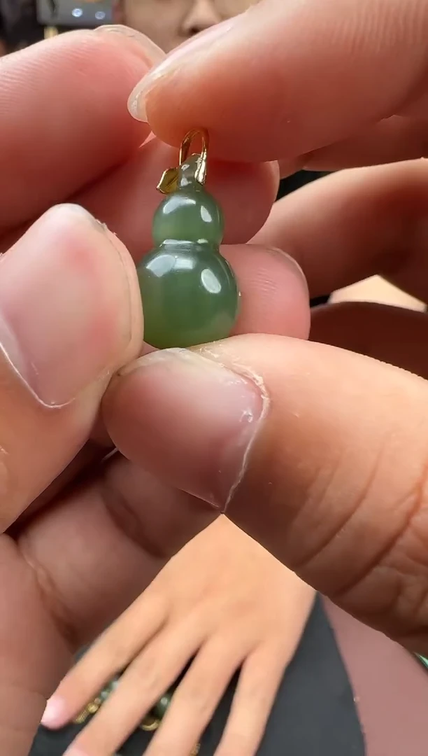 和田玉18K金镶嵌吊坠(不含链)【陆426】55 7023