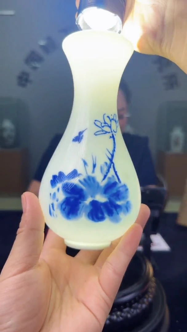 瓶滑石子青花玉壶春瓶